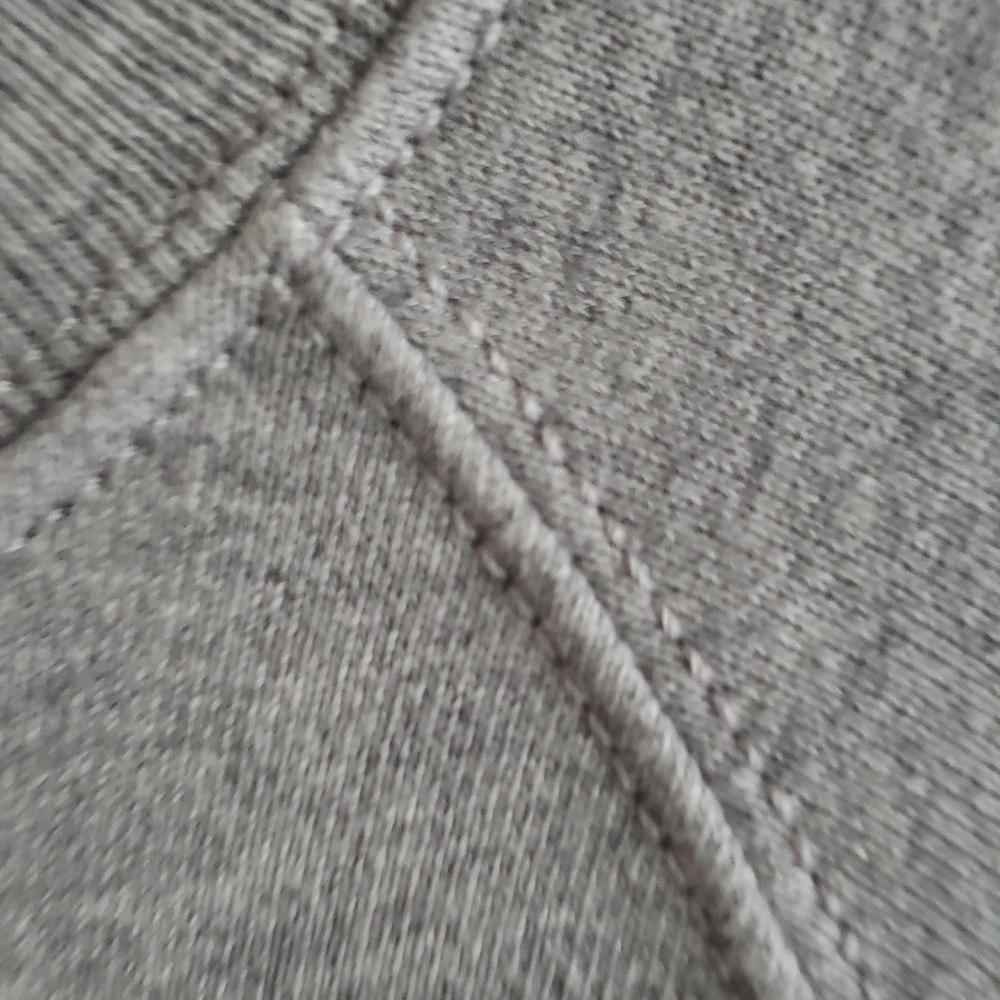 March Jacobs sweater - Picture 9 of 12